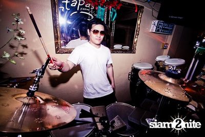 REVOLUTION 9 — photo 3