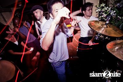 REVOLUTION 9 — photo 136