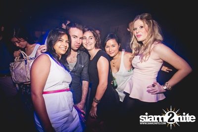 DJ CRAZY B in the Middle of the Room — photo 40