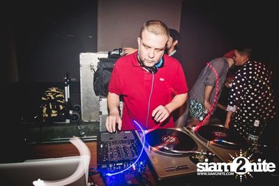 DJ CRAZY B in the Middle of the Room — photo 51