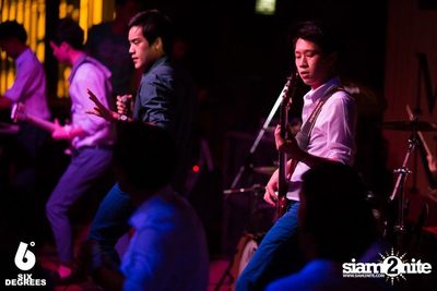Six Degrees - Light Up the Night — photo 2