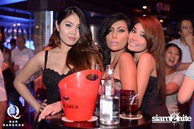 Glamourpuss Fridays — photo 8