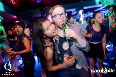 Glamourpuss Fridays — photo 139