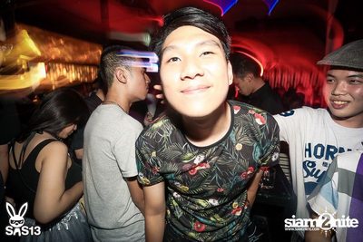 ONE NIGHT STAND-ING PARTY — photo 11