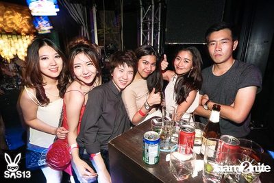 ONE NIGHT STAND-ING PARTY — photo 152