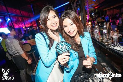 ONE NIGHT STAND-ING PARTY — photo 3
