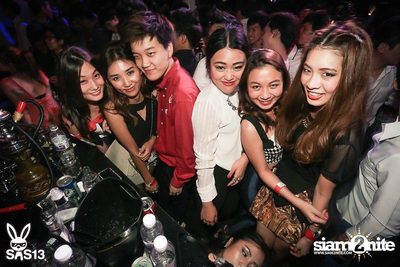 ONE NIGHT STAND-ING PARTY — photo 43