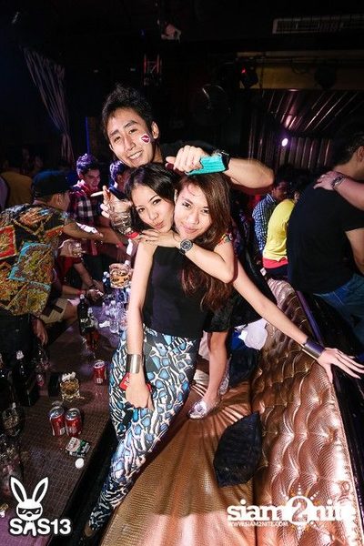 ONE NIGHT STAND-ING PARTY — photo 79