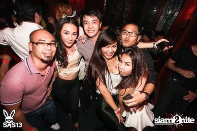 ONE NIGHT STAND-ING PARTY — photo 124