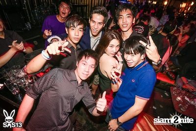 ONE NIGHT STAND-ING PARTY — photo 154