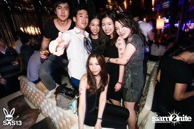 ONE NIGHT STAND-ING PARTY — photo 72