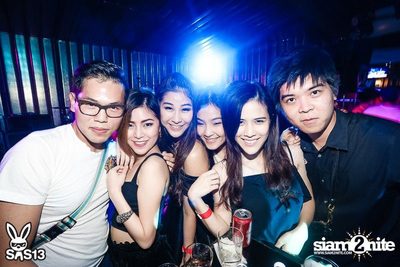ONE NIGHT STAND-ING PARTY — photo 75