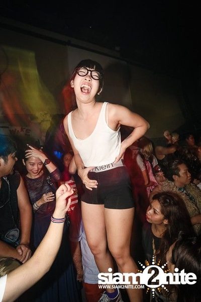 In Bed With Trasher : Sleep With Me Free Dancing — photo 127