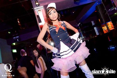 Glamourpuss Fridays — photo 43