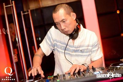 The 25,000 Facebook Likes Party — photo 11