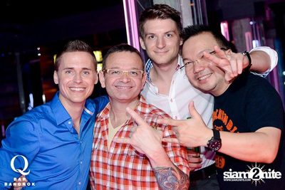 The 25,000 Facebook Likes Party — photo 68