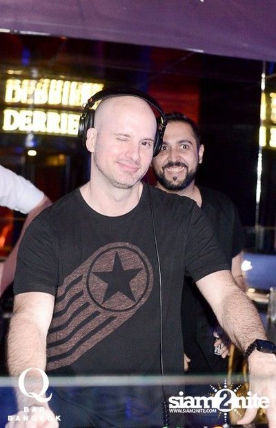 SUK 11 CLUB CRAWL — photo 11