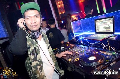 Countdown to 6 Anniversary Party — photo 3