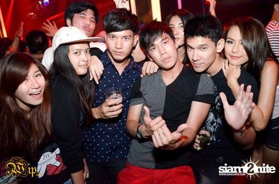 Countdown to 6 Anniversary Party — photo 10