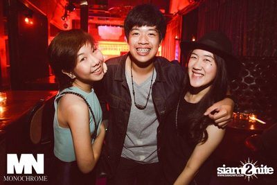 Monochrome Halloween Party — photo 13