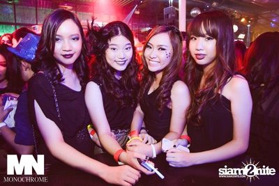 Monochrome Halloween Party — photo 26