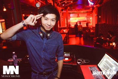 Monochrome Halloween Party — photo 2