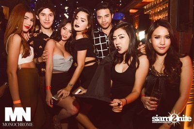 Monochrome Halloween Party — photo 123