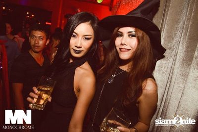 Monochrome Halloween Party — photo 149