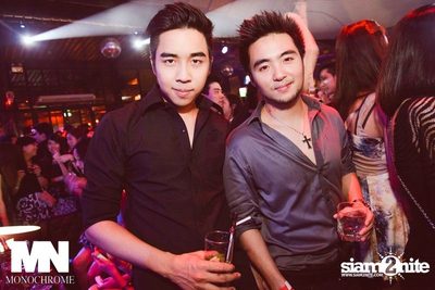 Monochrome Halloween Party — photo 88
