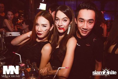 Monochrome Halloween Party — photo 209