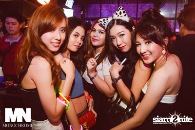 Monochrome Halloween Party — photo 37