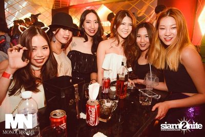 Monochrome Halloween Party — photo 69