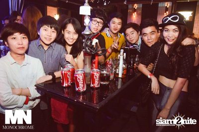 Monochrome Halloween Party — photo 31