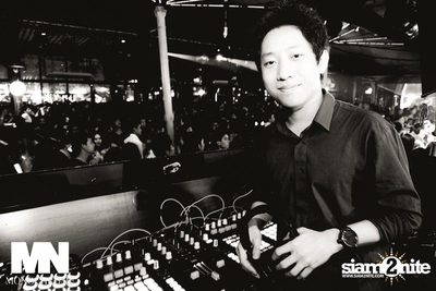 Monochrome Halloween Party — photo 98