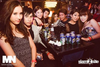 Monochrome Halloween Party — photo 32
