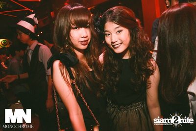 Monochrome Halloween Party — photo 104