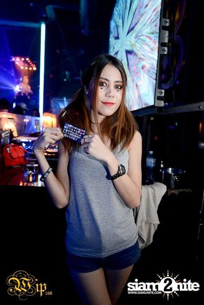 Countdown to 6 Anniversary Party — photo 8