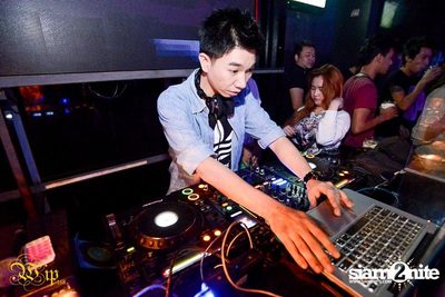 Countdown to 6 Anniversary Party — photo 88