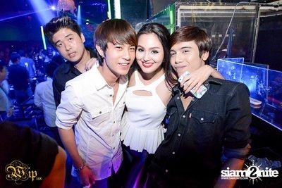 Countdown to 6 Anniversary Party — photo 11