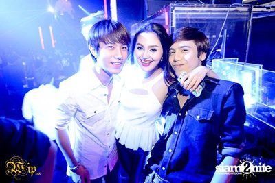 Countdown to 6 Anniversary Party — photo 10