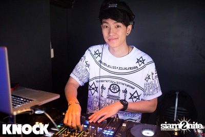 Knock pres. Black Light Party — photo 3