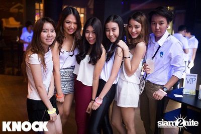 Knock pres. Black Light Party — photo 6