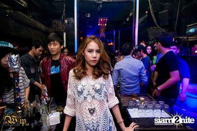 Countdown to 6 Anniversary Party — photo 2