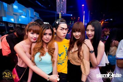 Countdown to 6 Anniversary Party — photo 35
