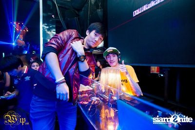 Countdown to 6 Anniversary Party — photo 14