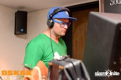 NUM T-BONE vs. DJ ALEX FISCHER — photo 160