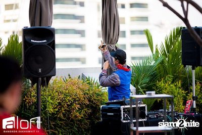 Christmas Pool Party — photo 4