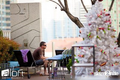 Christmas Pool Party — photo 5