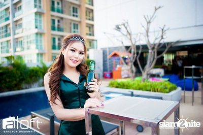 Christmas Pool Party — photo 38