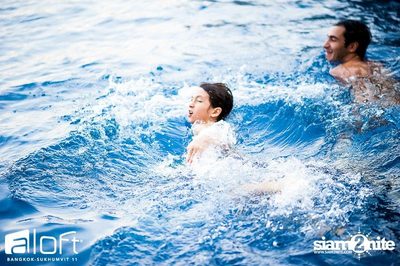 Christmas Pool Party — photo 14